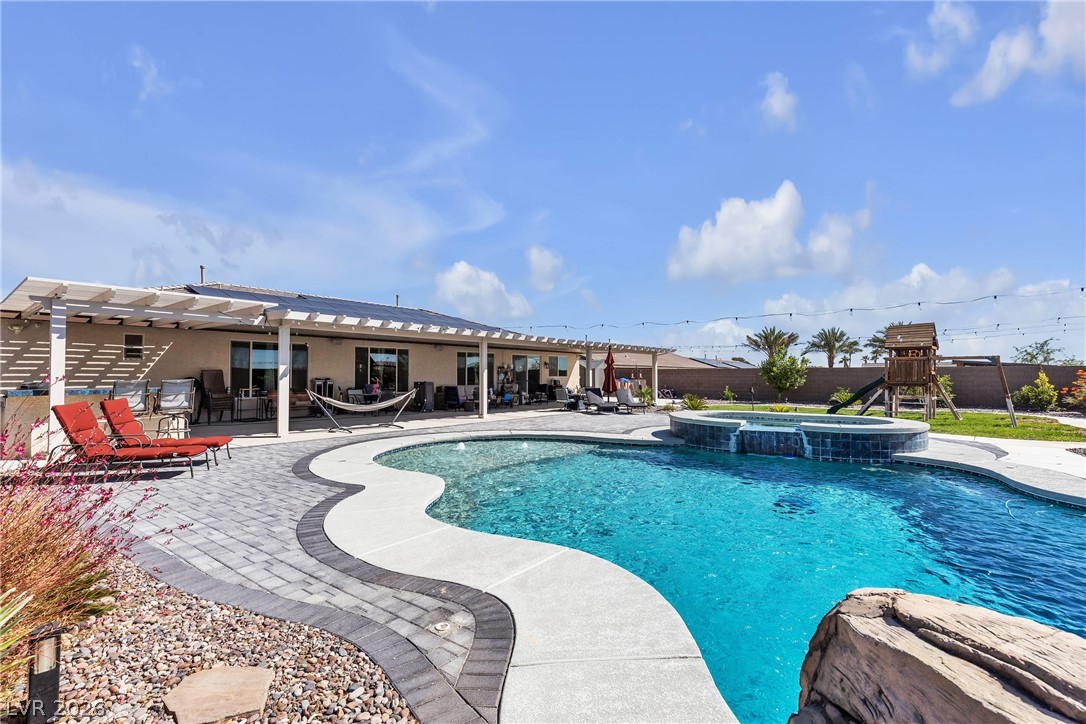9511 Star Vista Court Property Photo 1