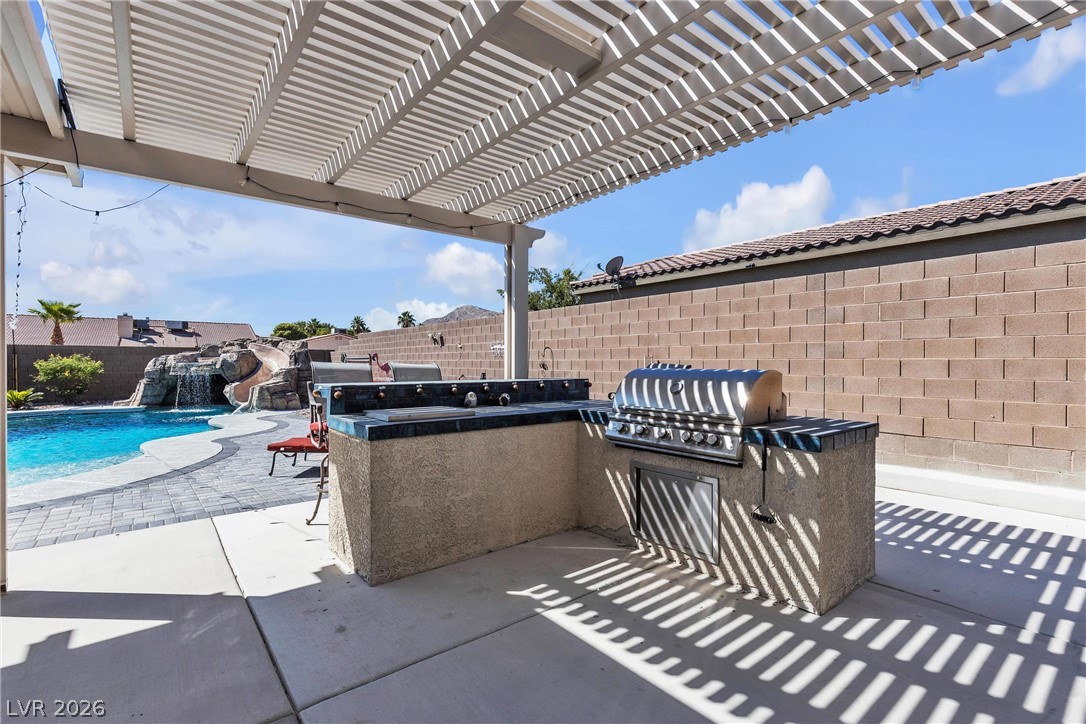 9511 Star Vista Court Property Photo 5