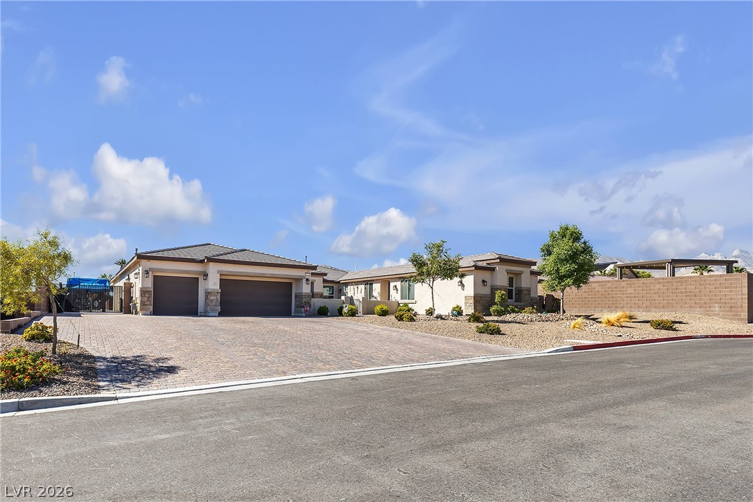 9511 Star Vista Court Property Photo 7