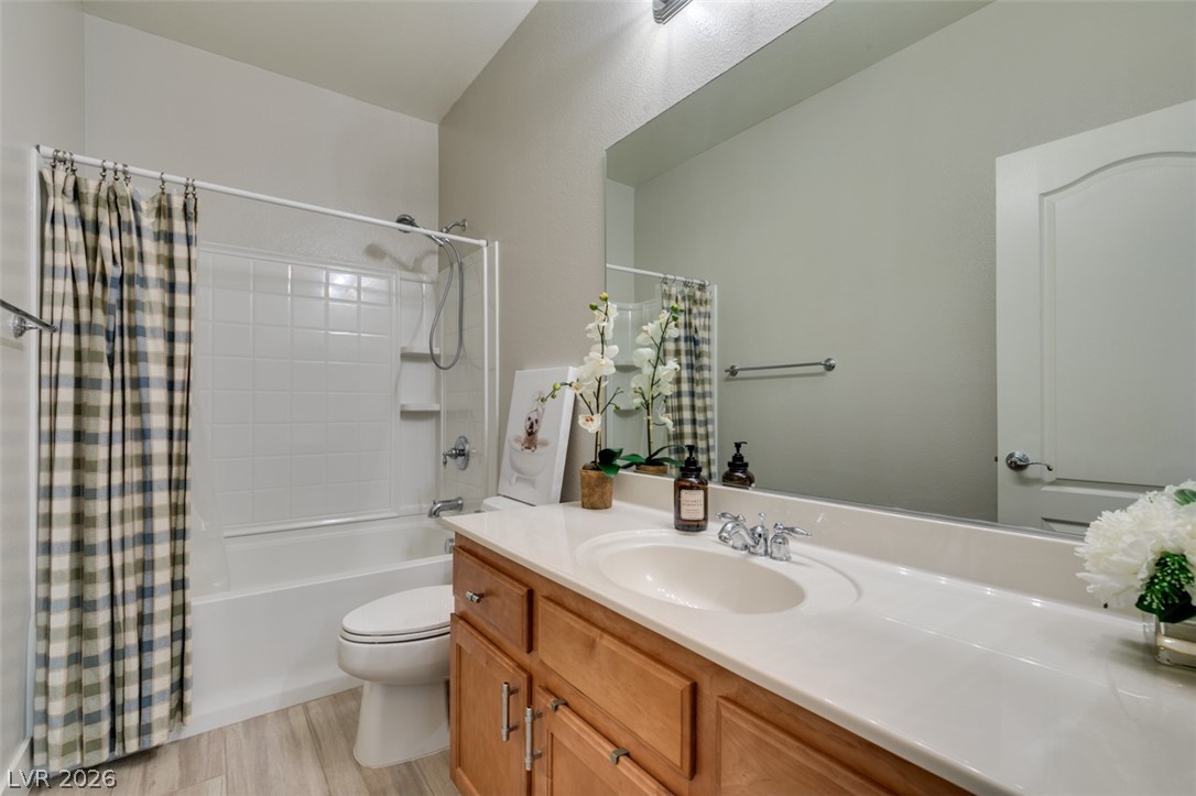 3829 Hawkeye Falls Avenue Property Photo 35