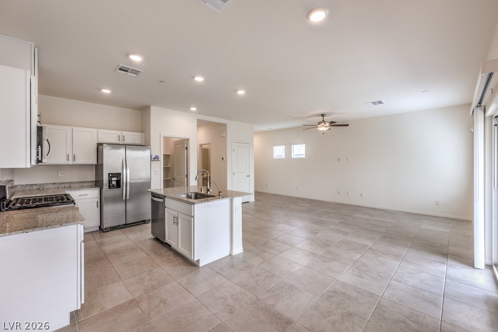 10915 Bristol Park Avenue Property Photo 11