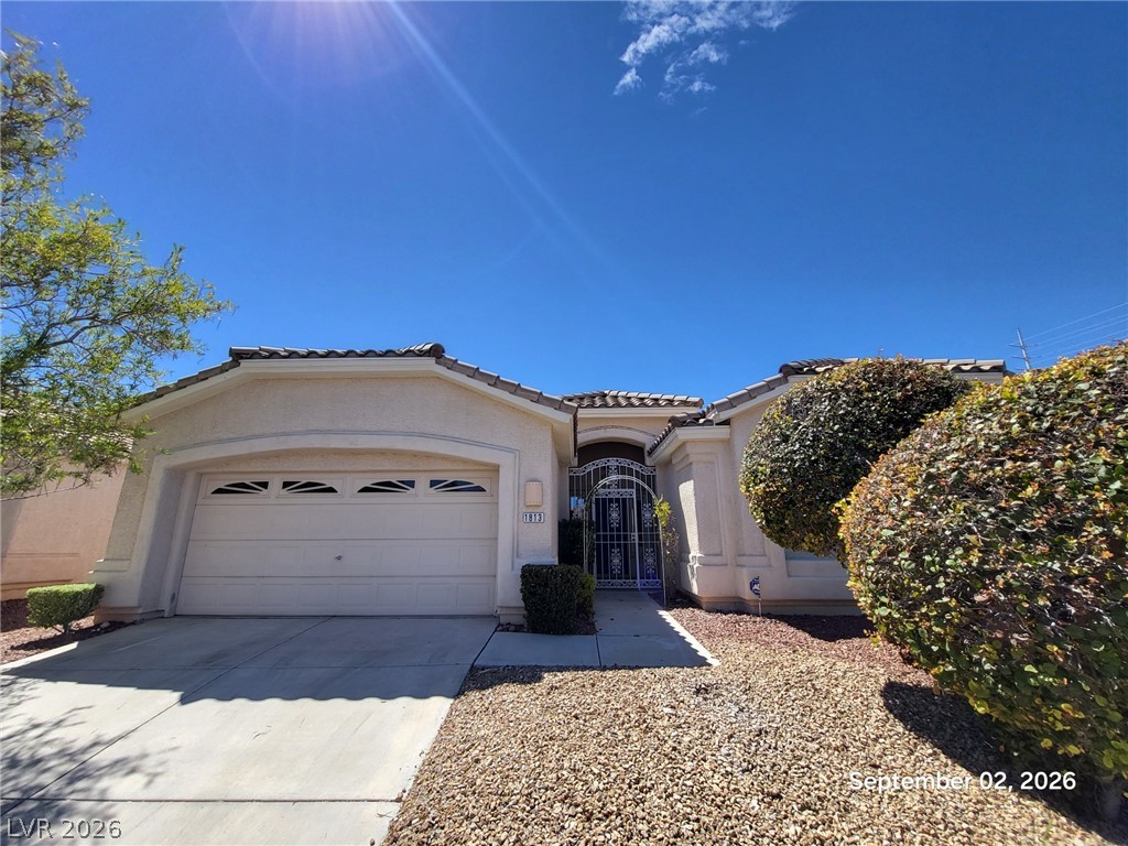 1813 Hill Canyon Lane Property Photo 1