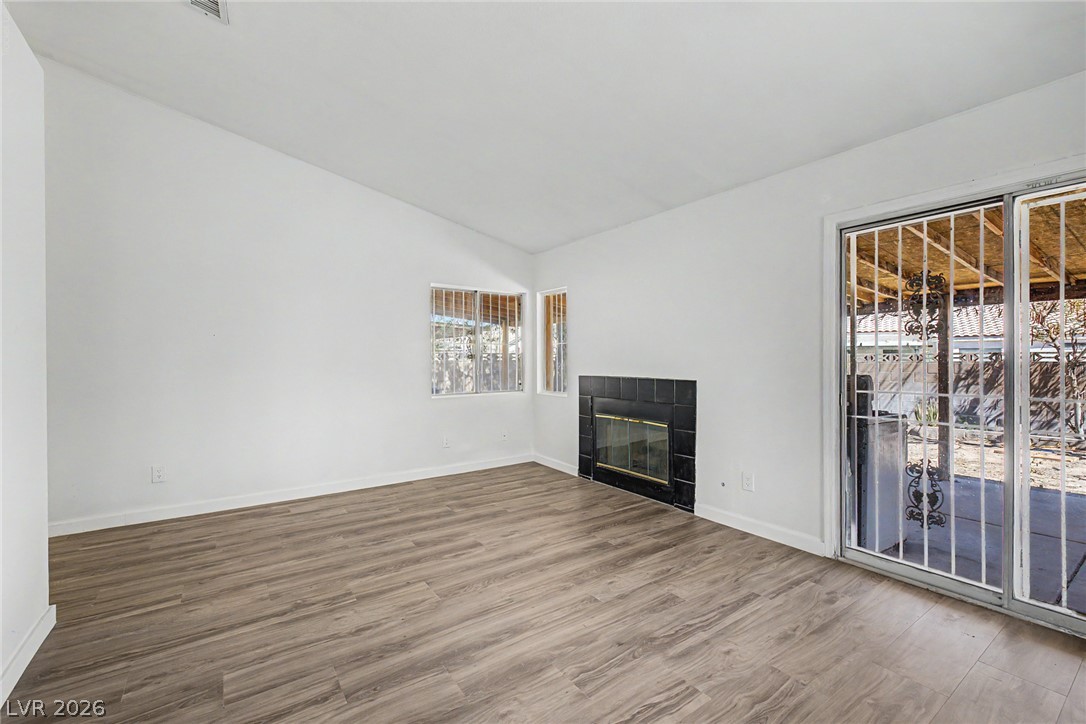 1704 Crystal Chimes Drive Property Photo 4