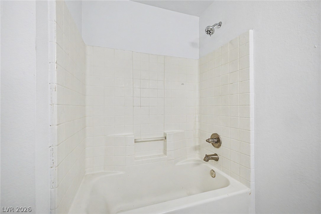 1704 Crystal Chimes Drive Property Photo 18
