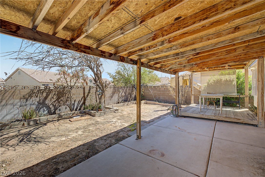 1704 Crystal Chimes Drive Property Photo 22