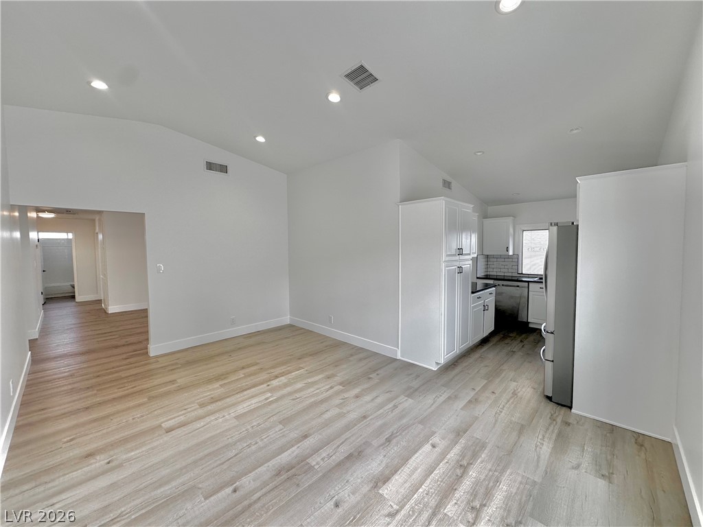 401 Holcomb Circle Property Photo 15