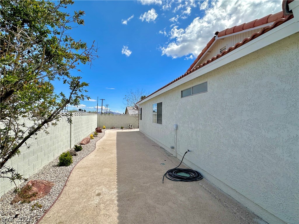401 Holcomb Circle Property Photo 33