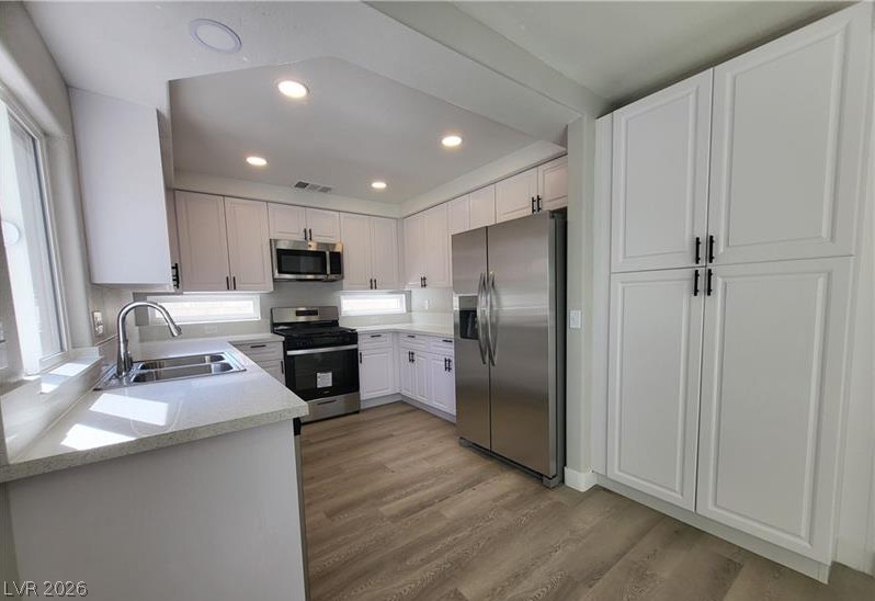 10208 Grecian Laurel Court Property Photo 9