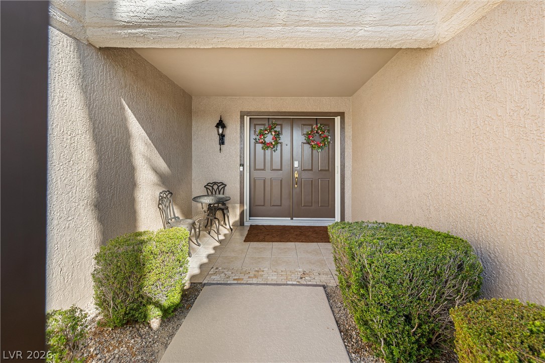 9432 Elmbrook Court Property Photo 4