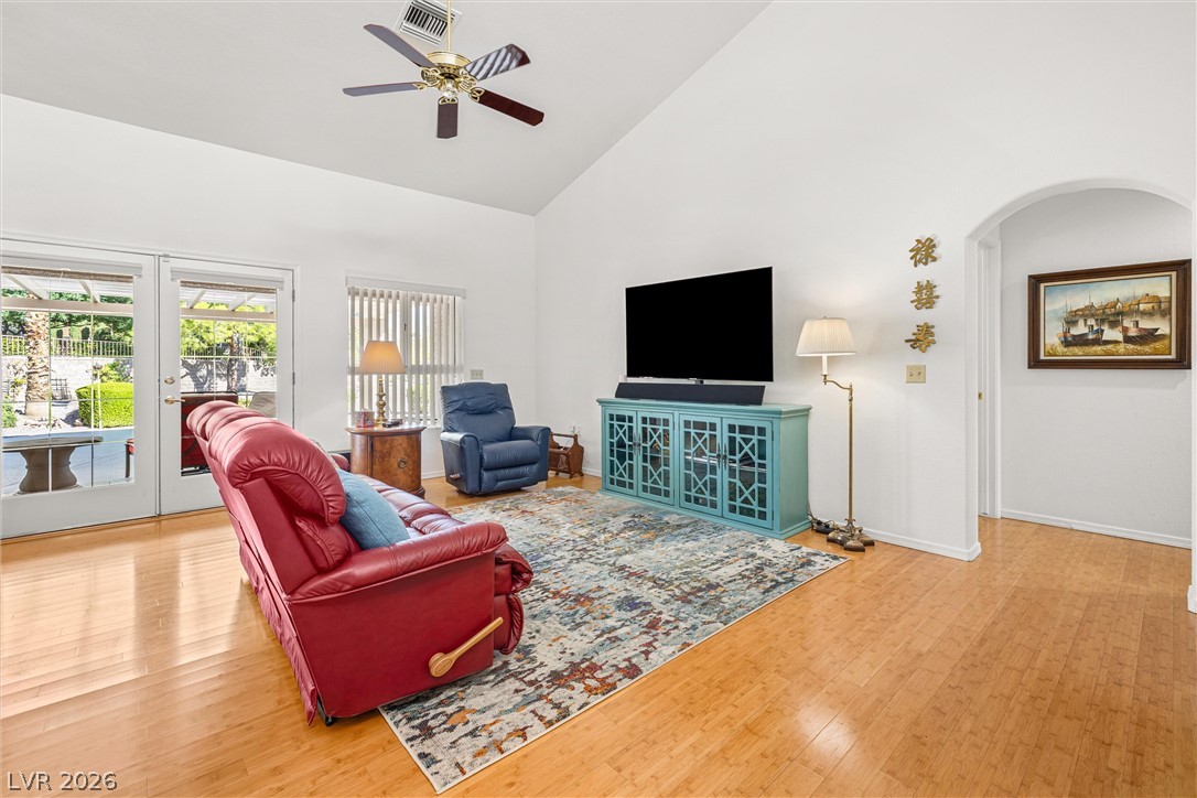 9432 Elmbrook Court Property Photo 6