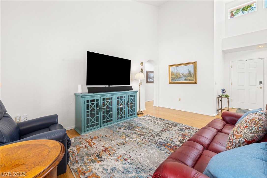 9432 Elmbrook Court Property Photo 8