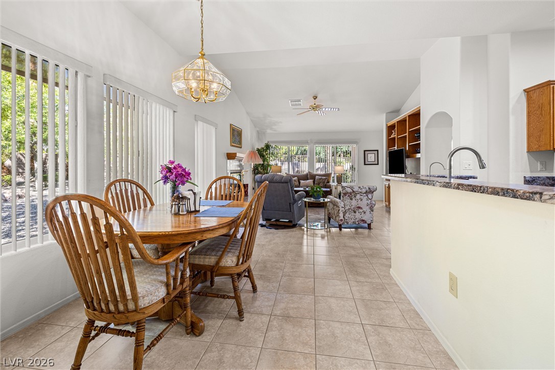 9432 Elmbrook Court Property Photo 15