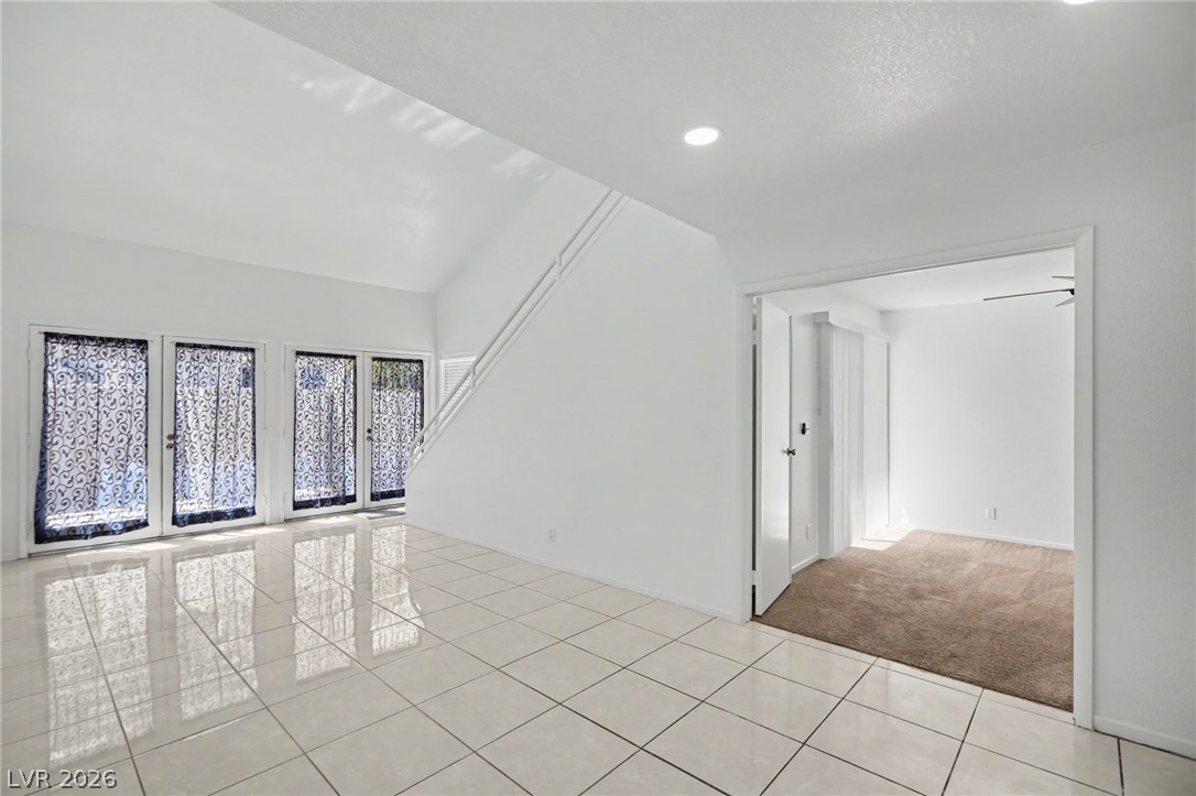 5549 Orchard Lane Property Photo 4