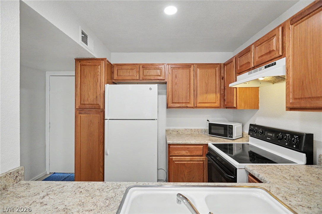 5549 Orchard Lane Property Photo 9