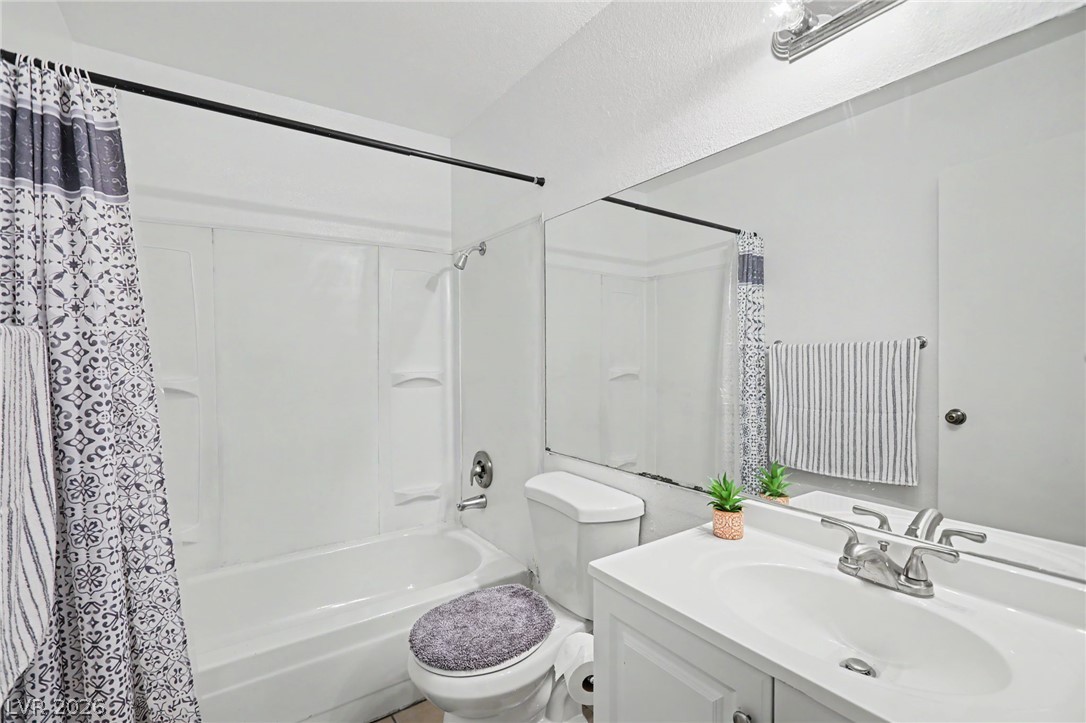 5549 Orchard Lane Property Photo 10