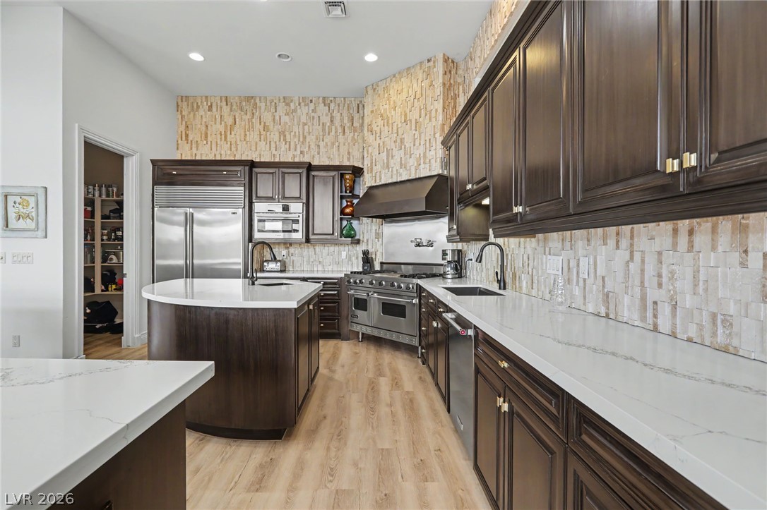 1358 Opal Valley Street Property Photo 16