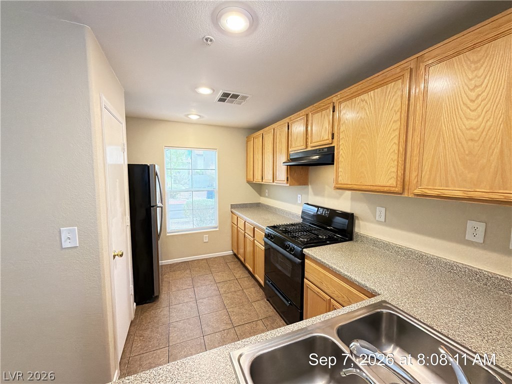 7337 Ribbon Ridge Avenue Property Photo 3
