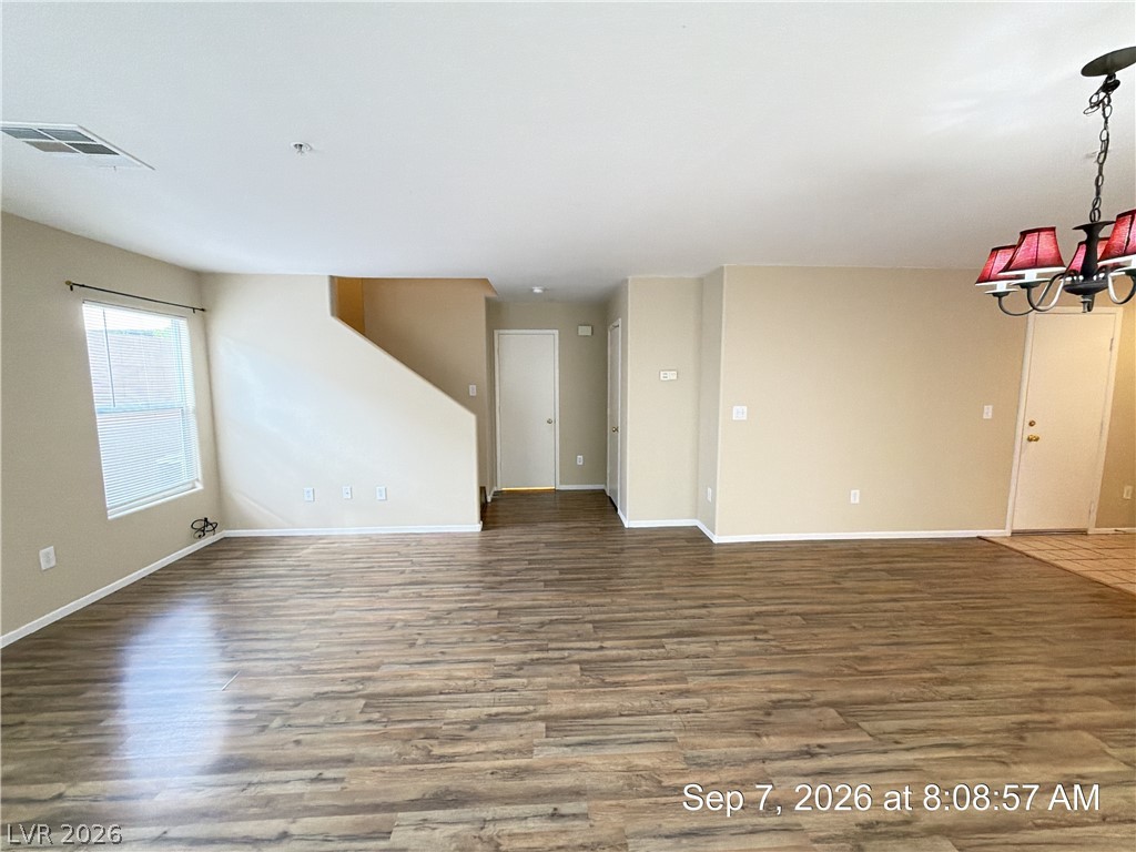 7337 Ribbon Ridge Avenue Property Photo 8