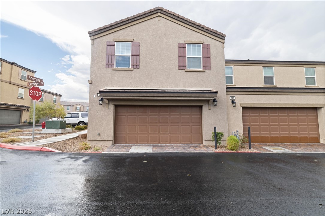 527 Cattleya Place Property Photo 1