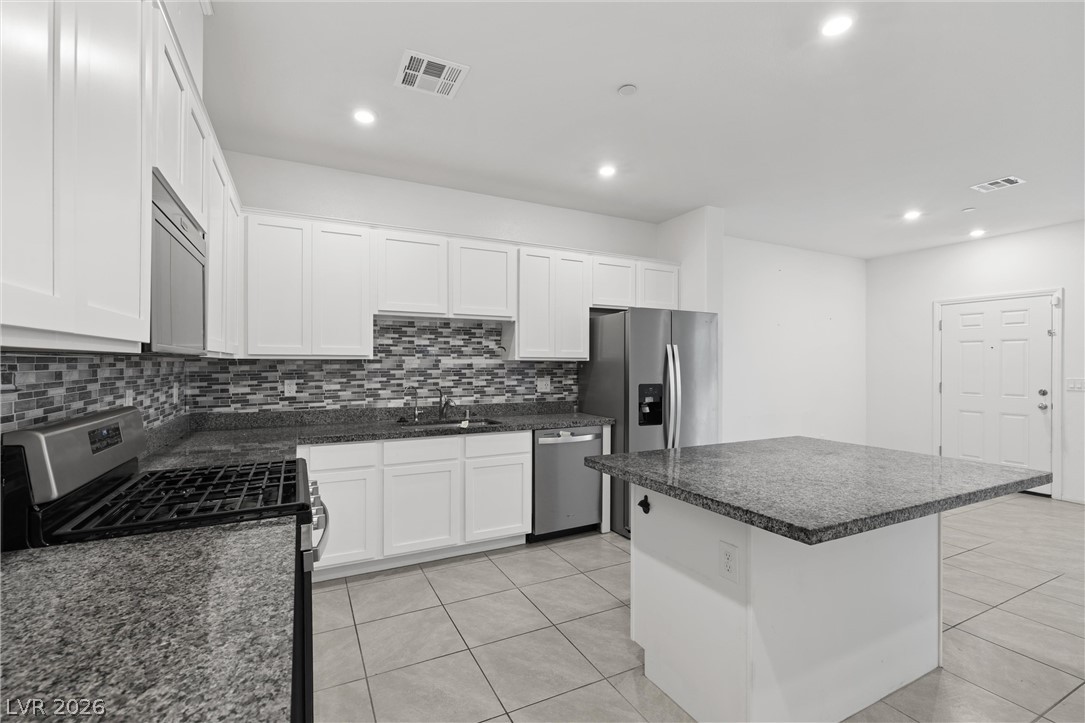 527 Cattleya Place Property Photo 2