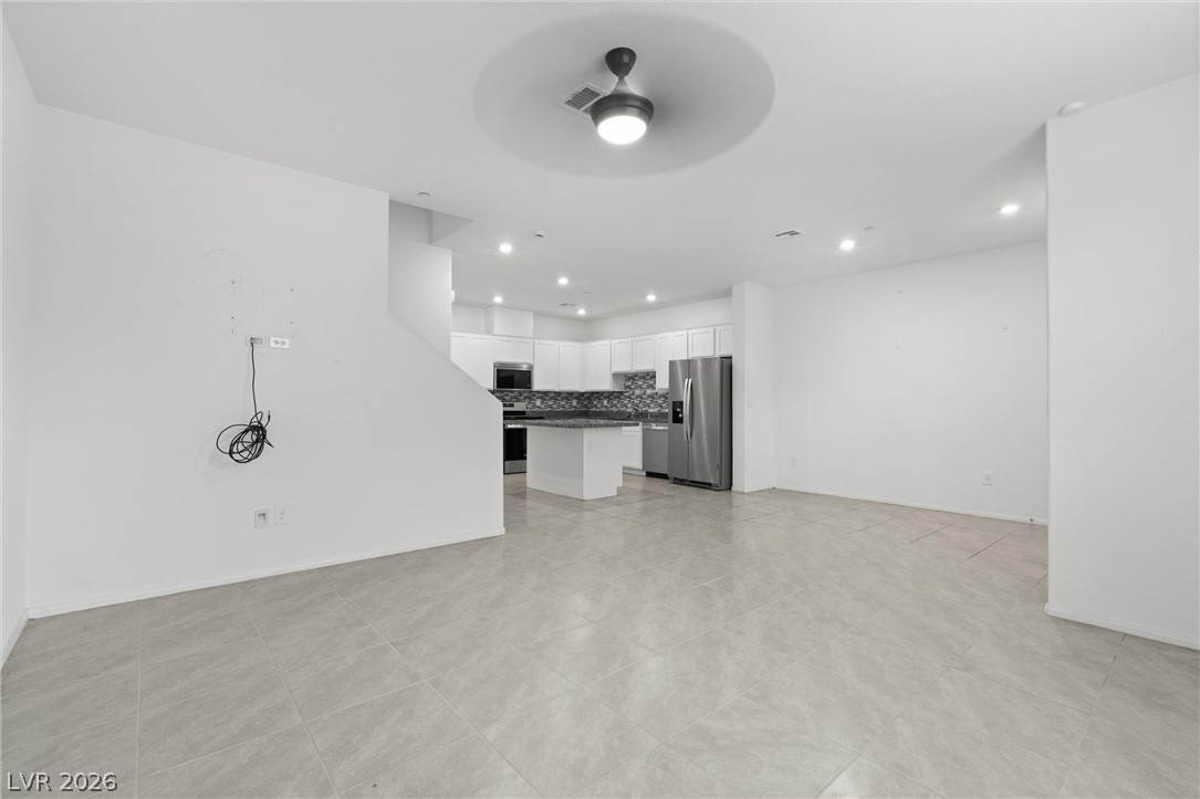 527 Cattleya Place Property Photo 4