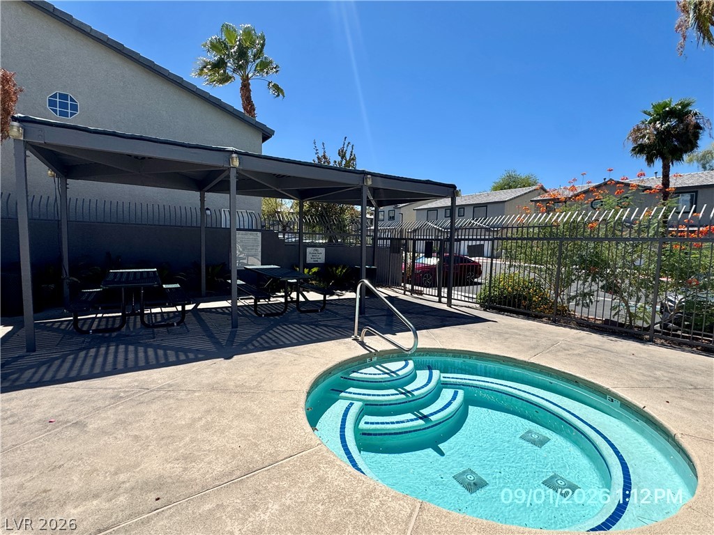 5623 Calais Court Property Photo 31