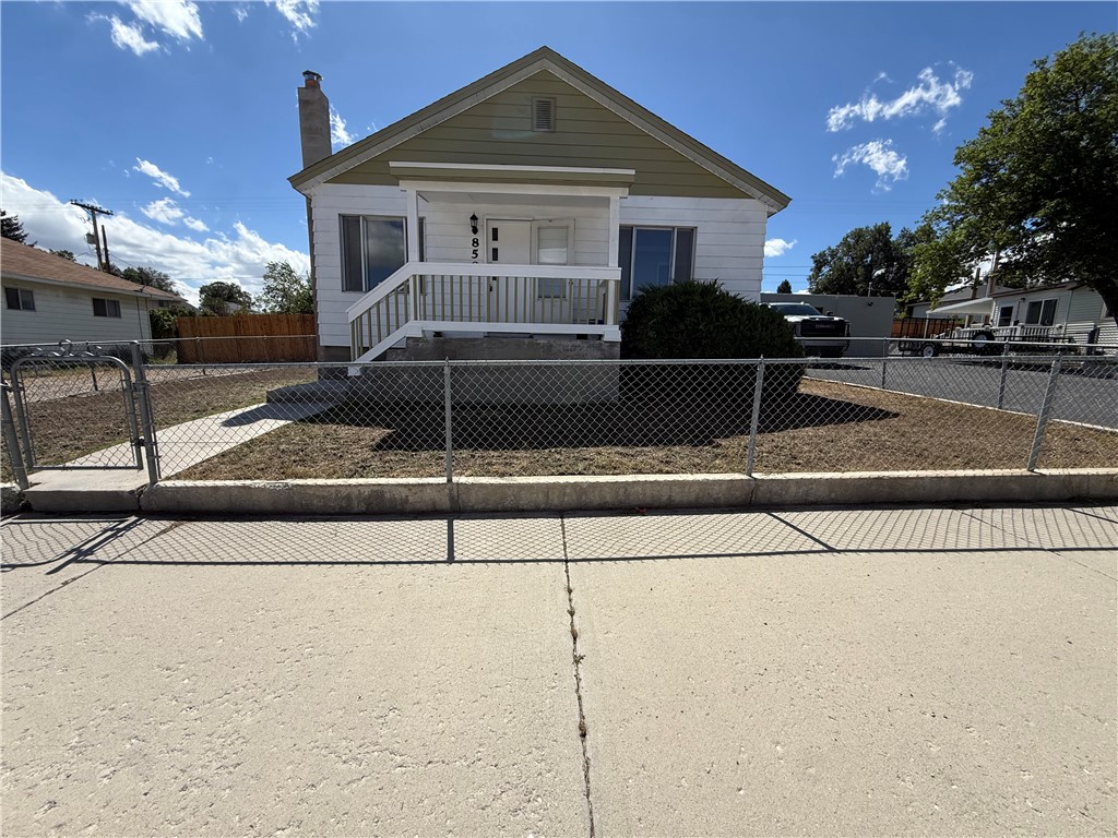 850 Avenue I Property Photo 1