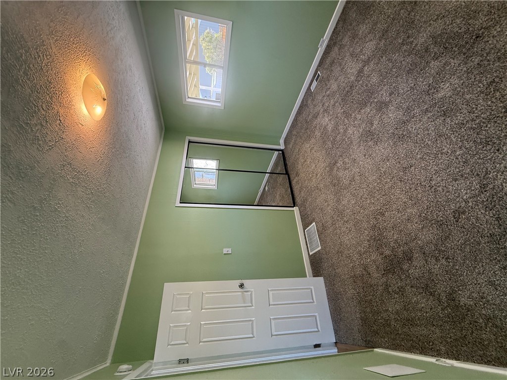 850 Avenue I Property Photo 7