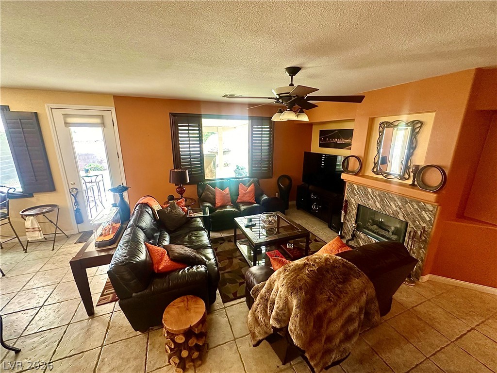 3505 Auburn Shadow Street Property Photo 11