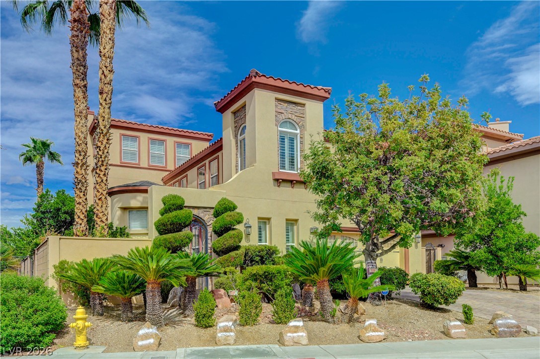 218 Crooked Putter Drive Property Photo 1