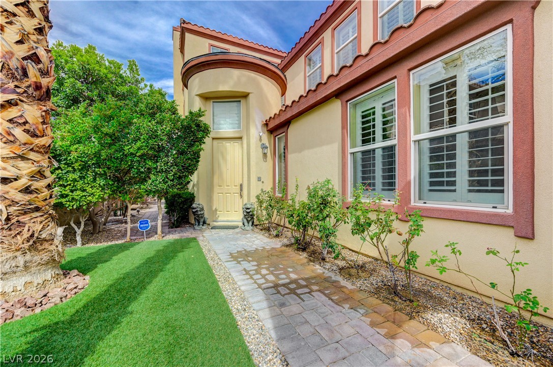 218 Crooked Putter Drive Property Photo 4