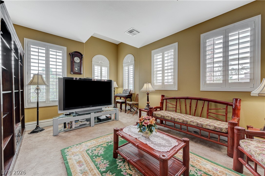 218 Crooked Putter Drive Property Photo 34