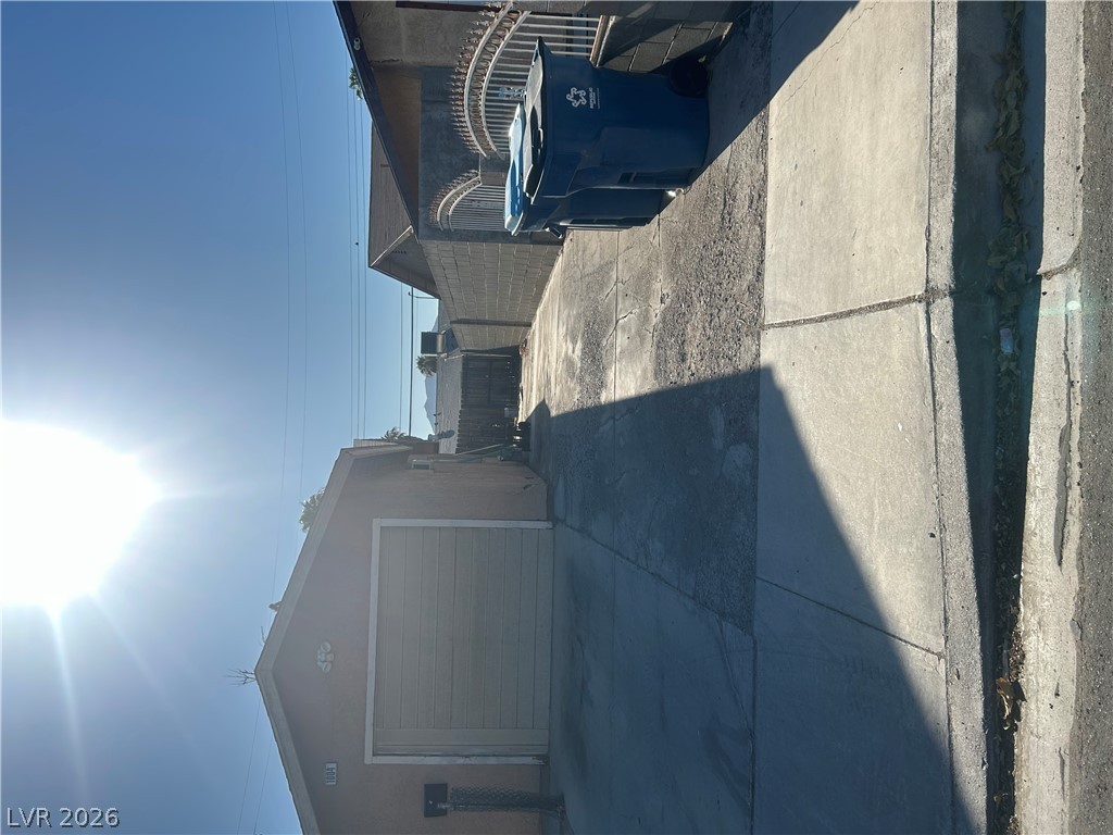 1004 Newport Street Property Photo 2