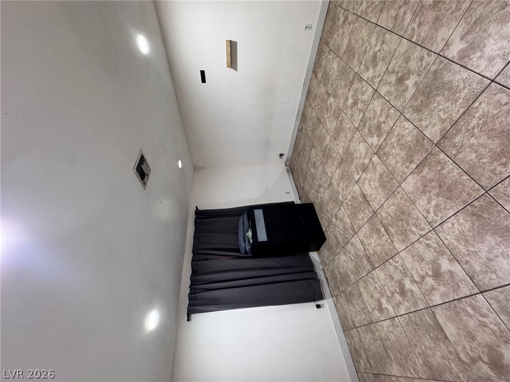 1004 Newport Street Property Photo 14