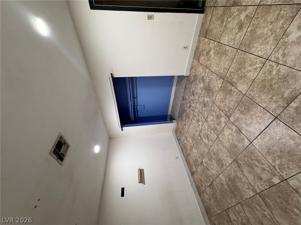 1004 Newport Street Property Photo 15