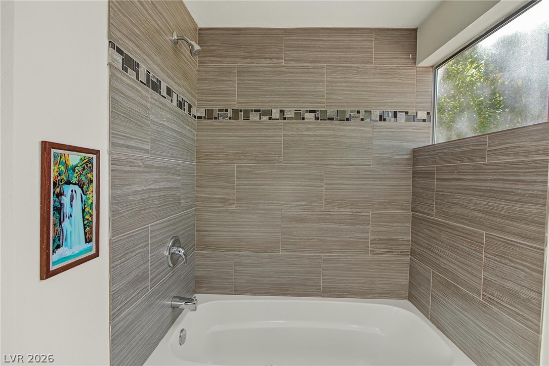 1663 Pawnee Drive Property Photo 32