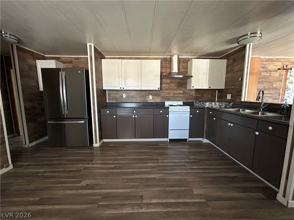 1111 Bank Avenue Property Photo 17