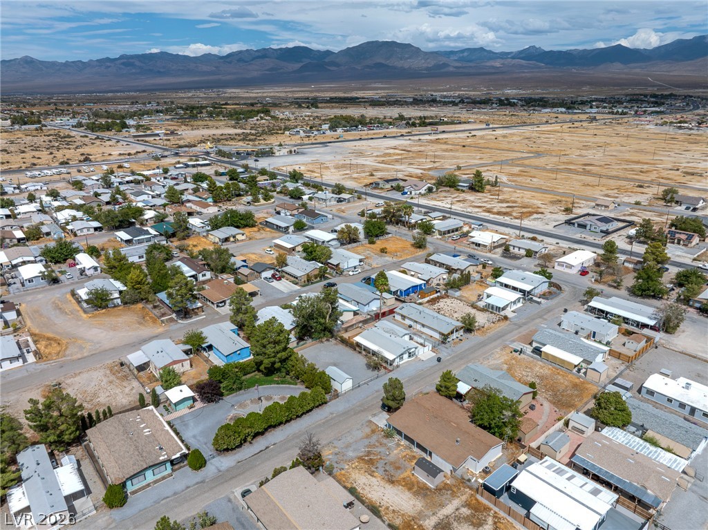 51 Russell Property Photo 14