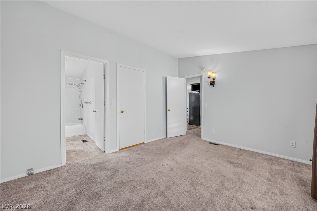51 Russell Property Photo 22