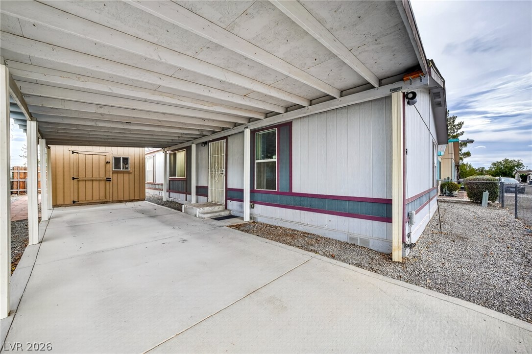 51 Russell Property Photo 24