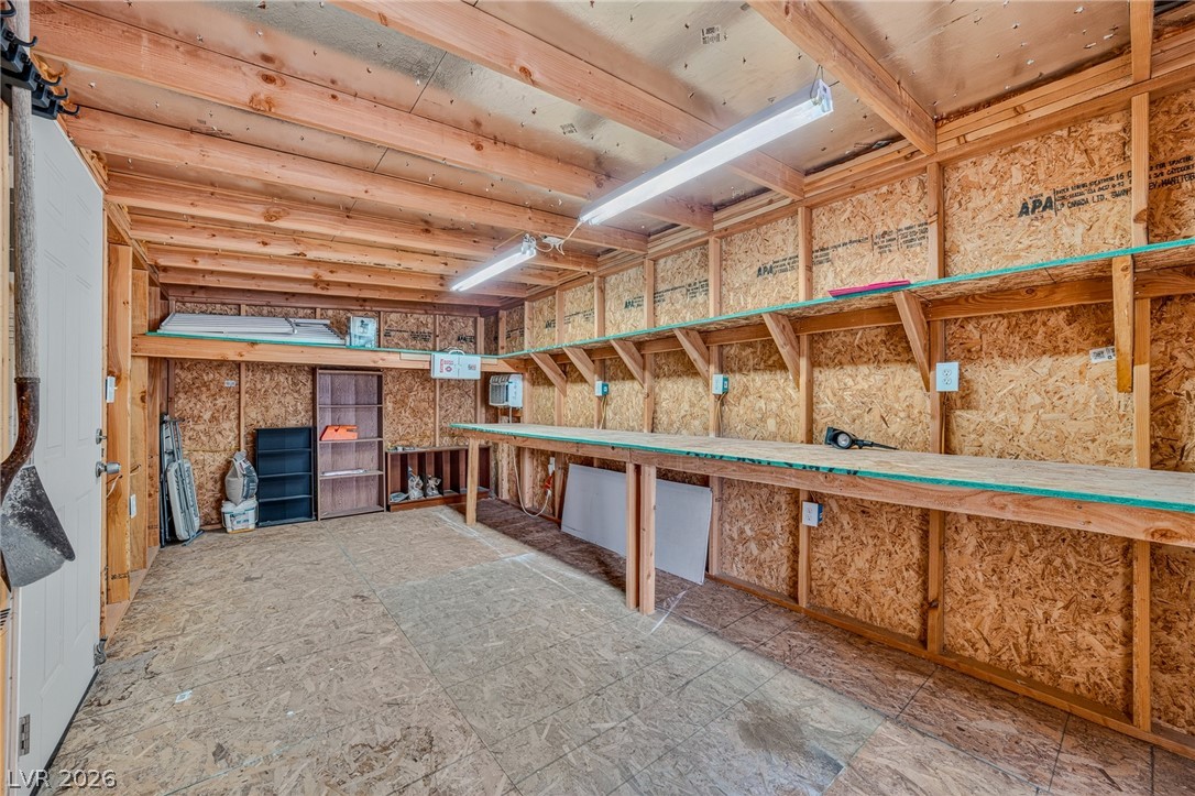 51 Russell Property Photo 25
