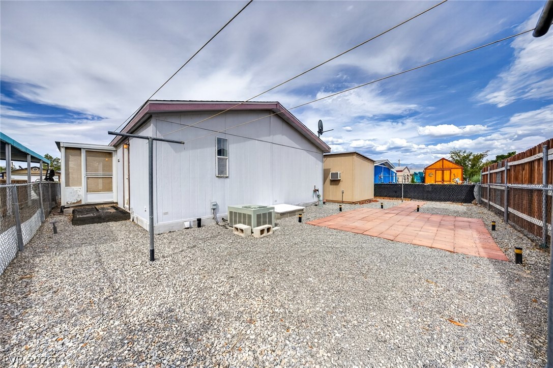 51 Russell Property Photo 27