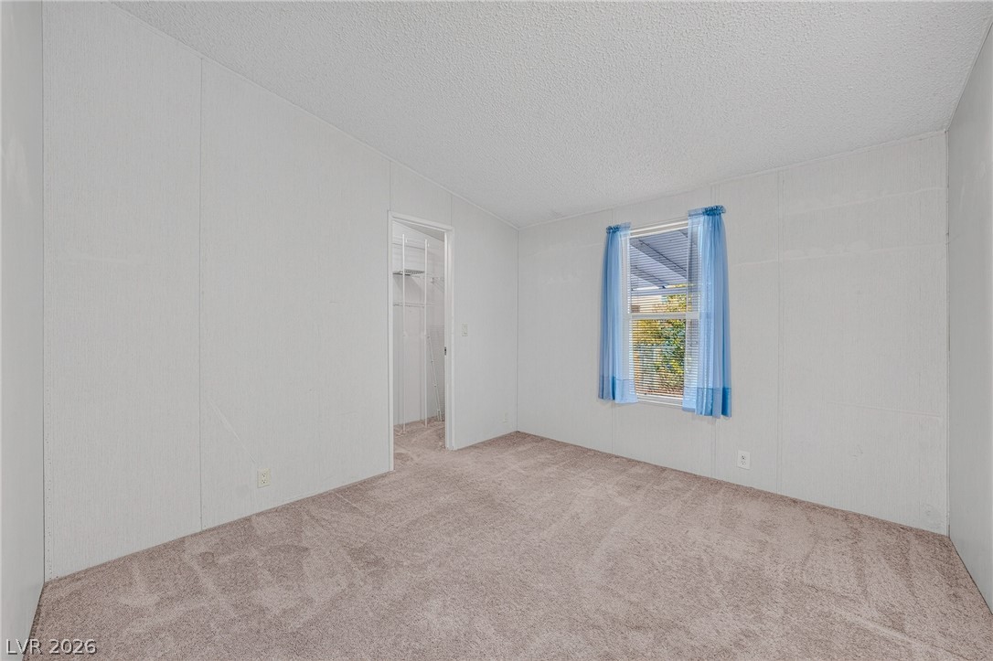 51 Russell Property Photo 34