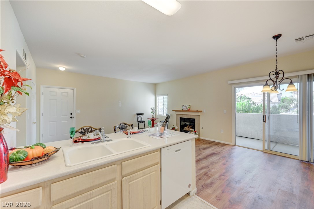 855 North Stephanie Street 2711 Property Photo 14