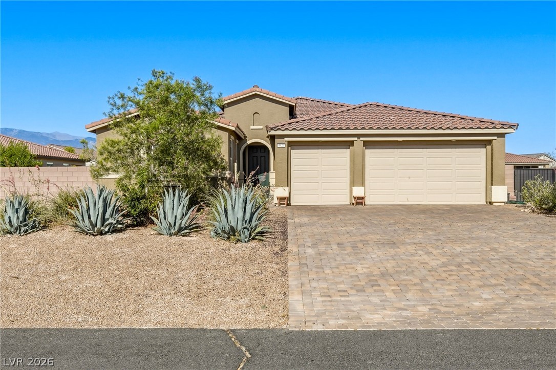4920 Peppertree Street Property Photo 2