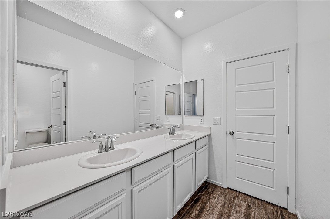 4920 Peppertree Street Property Photo 17