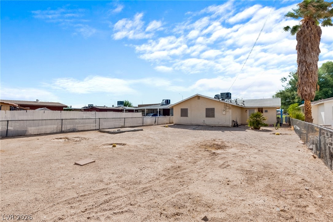 1106 I Street Property Photo 3