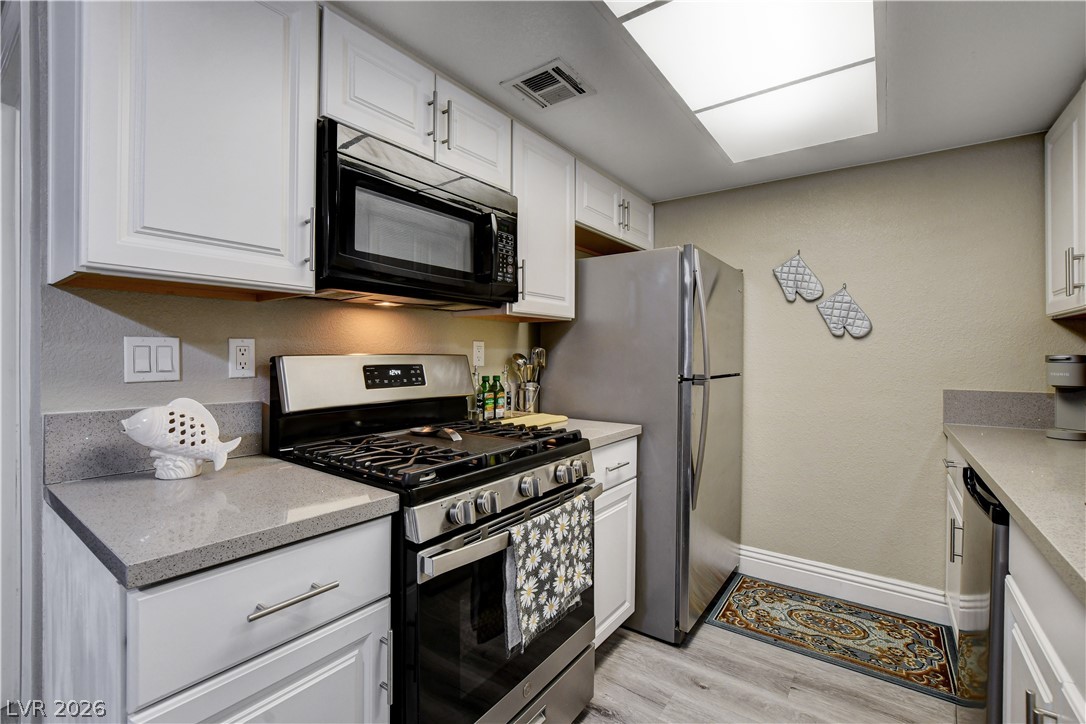 445 North Lamb Boulevard C Property Photo 13