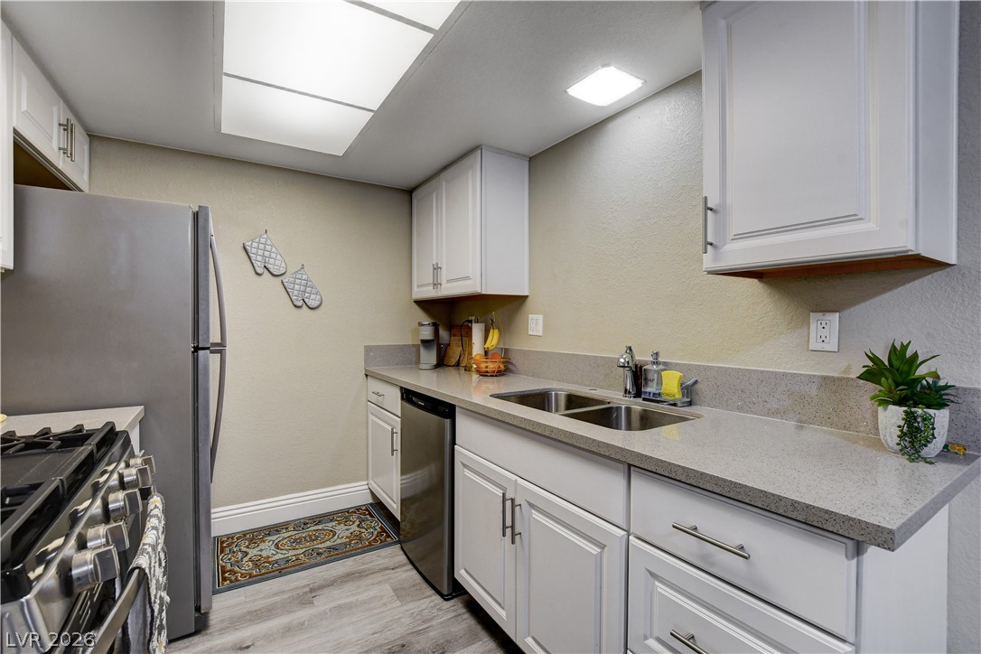 445 North Lamb Boulevard C Property Photo 14