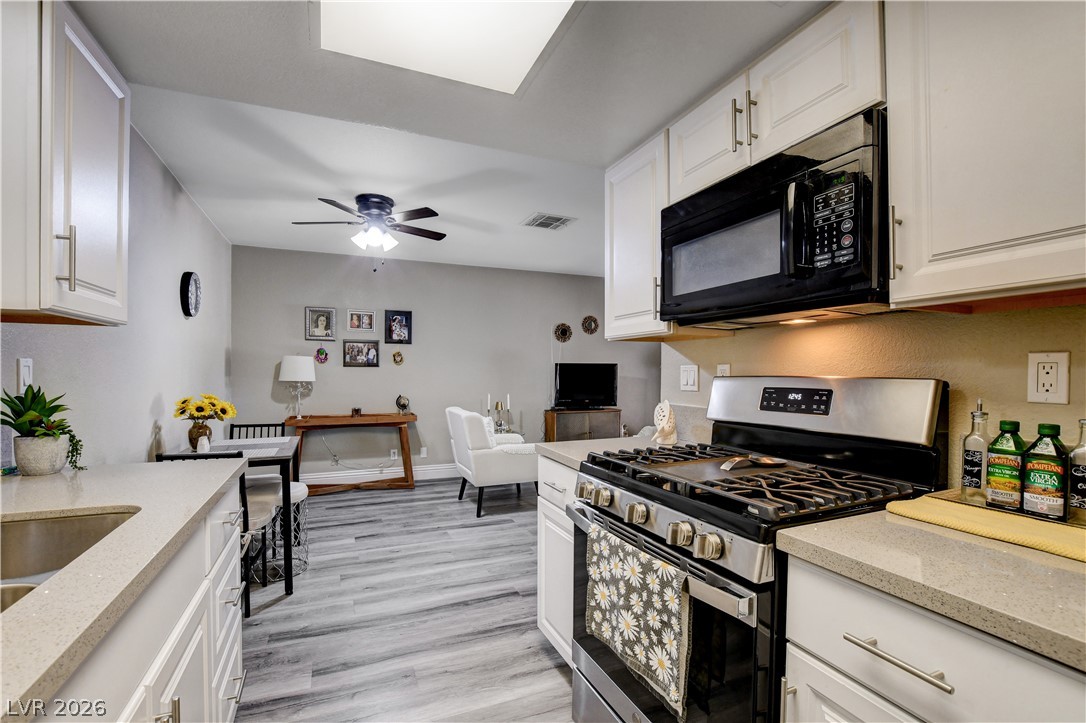 445 North Lamb Boulevard C Property Photo 16